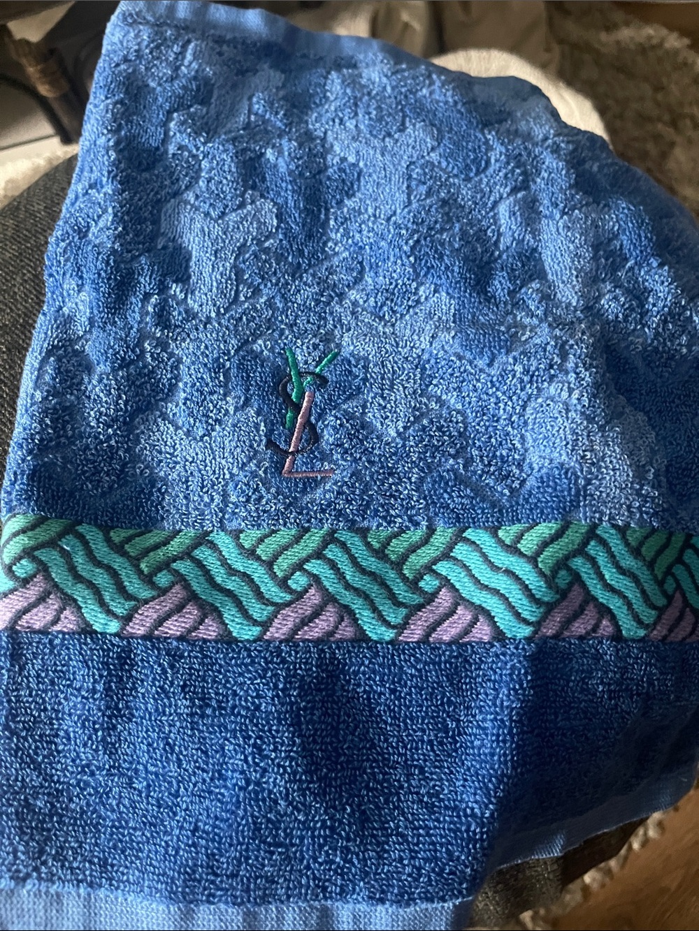 Yves Saint Laurent Toiletries Bag Royal Blue Embroidered Hand Towel - Picture 7 of 8